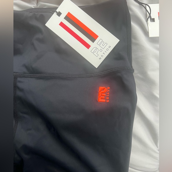 PE Nation workout set - Picture 7 of 9